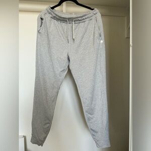 Vuori Performance Jogger - LONG in pale grey heather, Small
